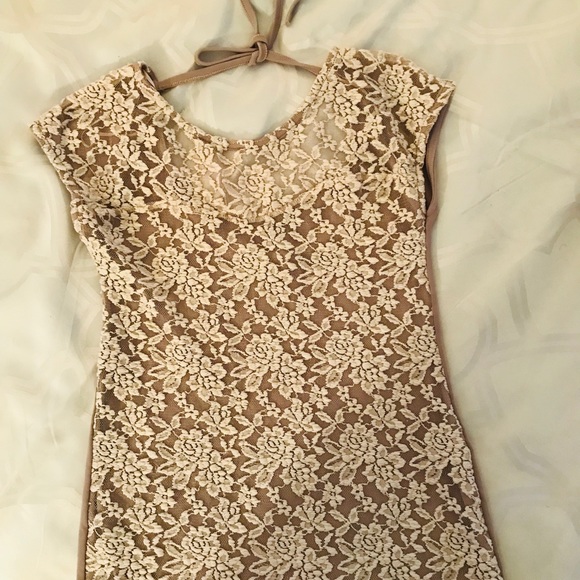 Lace front top with tie back NWOT - Picture 2 of 6